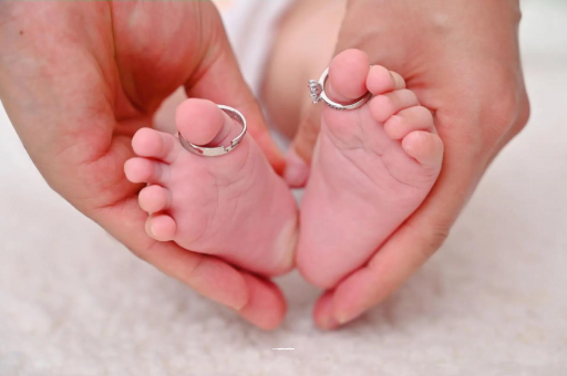 泰州宝宝晚上干咳怎么回事